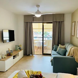 https://estudio-los-los-cristianos-tenerife.in-canary-islands.com