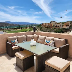 Atico Esquinero Con Preciosas Vistas Al Valle Del Golf Con Piscina Comunitaria! Apartamento